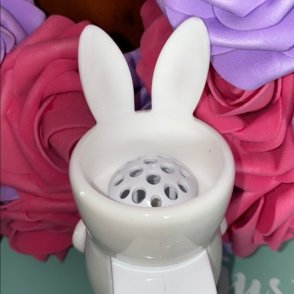 ADORABLE BUNNYWallflower Fragrance Plug In